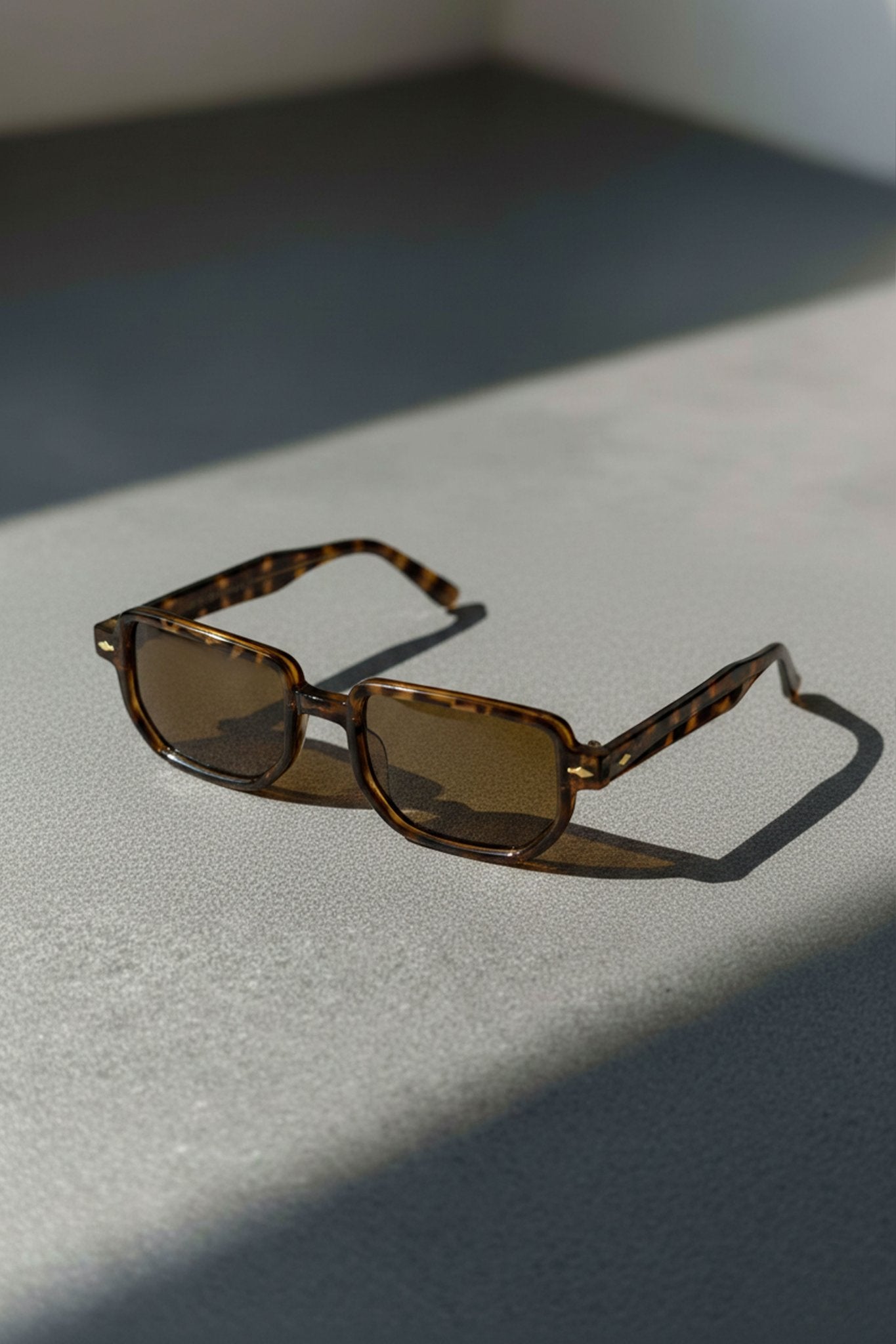 Infinity Sonnenbrille in Hellbraun