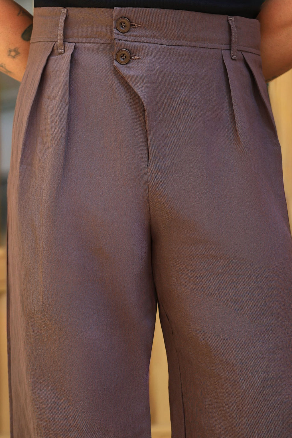 Premium Qualität Hose in Braun – 70% Baumwolle / 30% Leinen, italienischer Stil