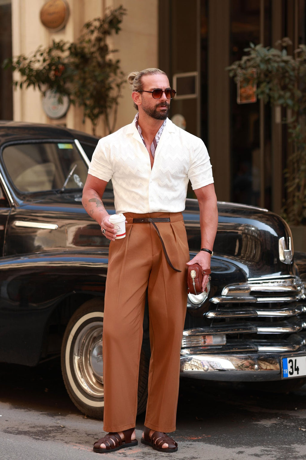 Premium Qualität Hose in Cognac – mit Ledergürtel-Detail, Casual, Boyfriend, hohe Taille