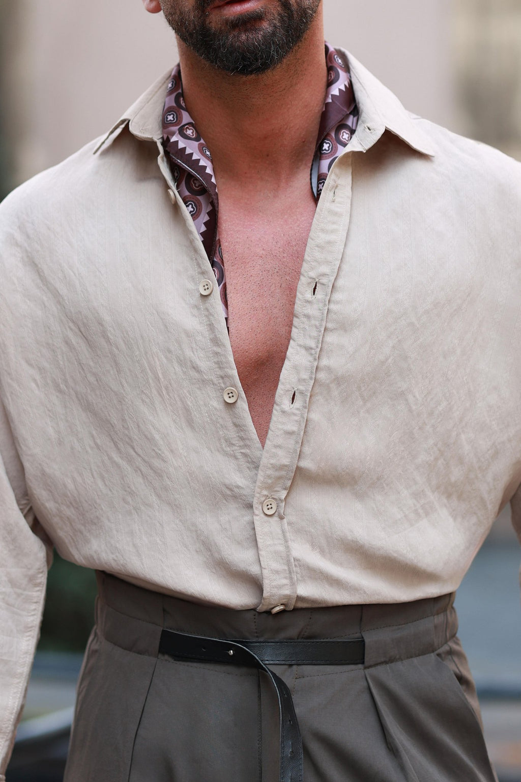 Premium Qualität Hemd in Beige – Oversize, Jacquard, gewebt