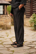 Premium-Verarbeitung Hose in Schwarz – Modal, Oversize
