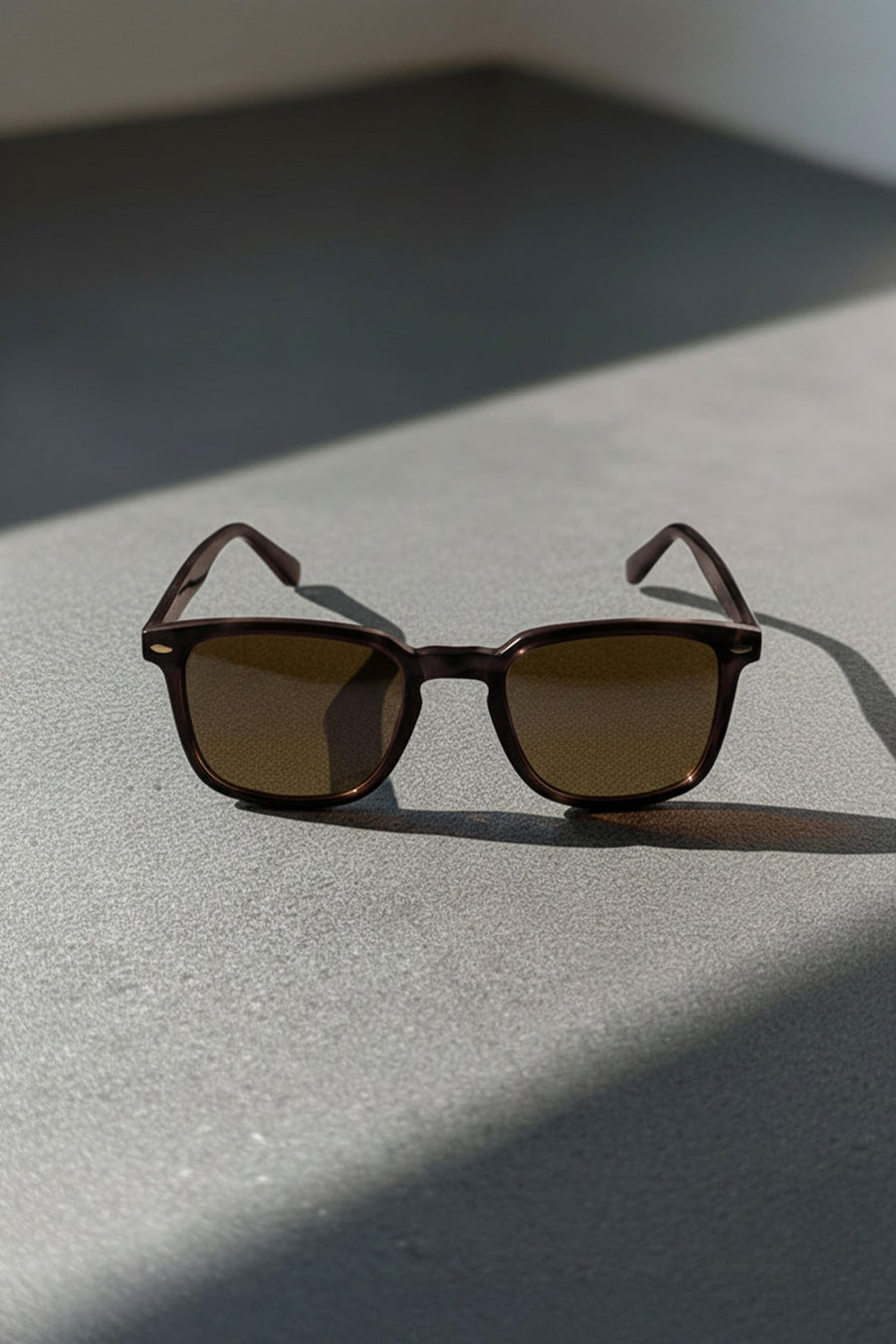 Bellagio Sunglasses in Brown