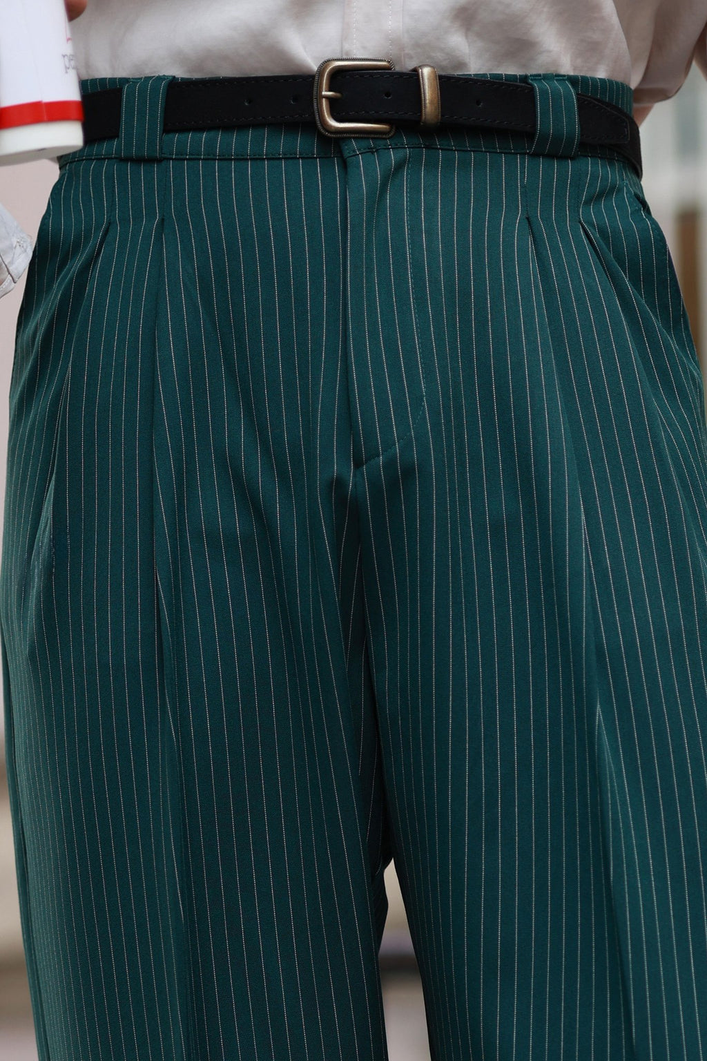 Premium Qualität Hose in Smaragdgrün – mit Streifendetail, mit Doppelbundfalte, Boyfriend, hohe Taille