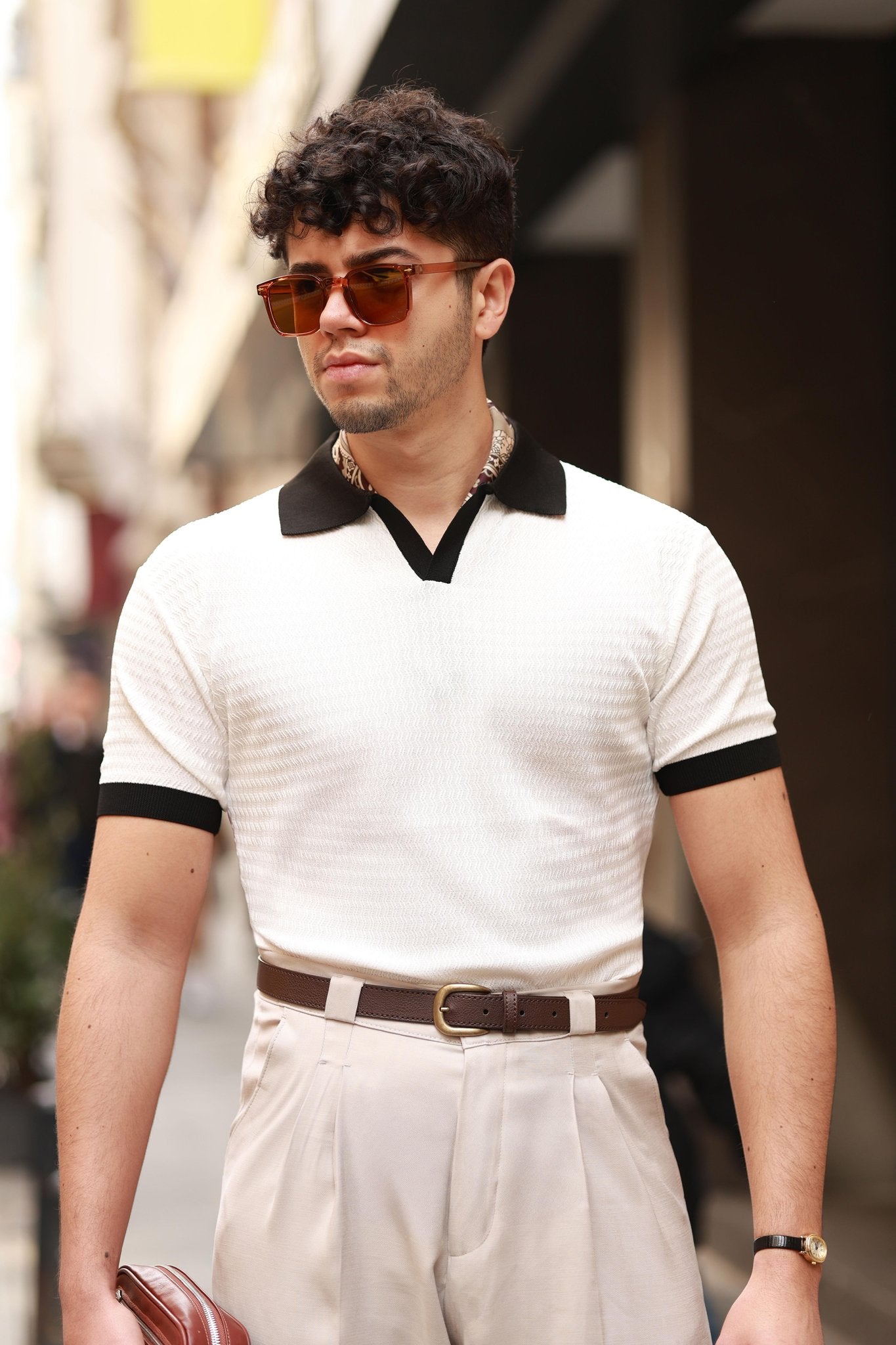 Premium Qualität Strickpullover in Ecru – italienischer Kragen, Regular Fit