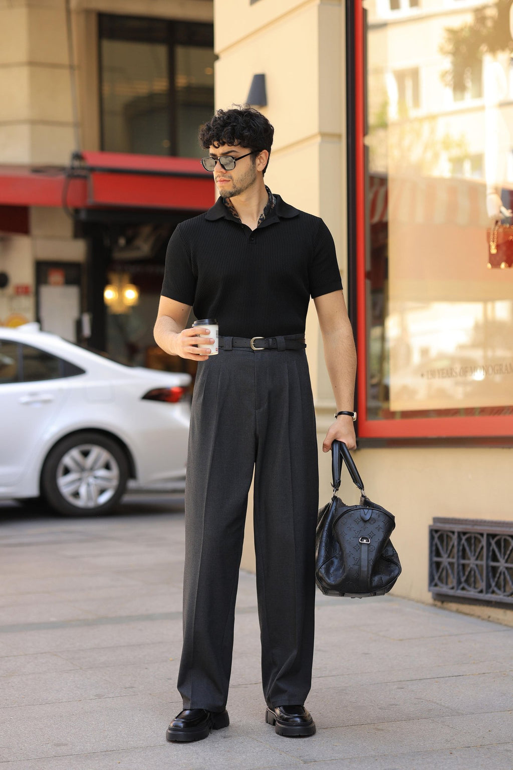 Premium Qualität Hose in Anthrazit – mit Doppelbundfalte, hohe Taille, mit breiten Gürtelschlaufen, Baggy Fit