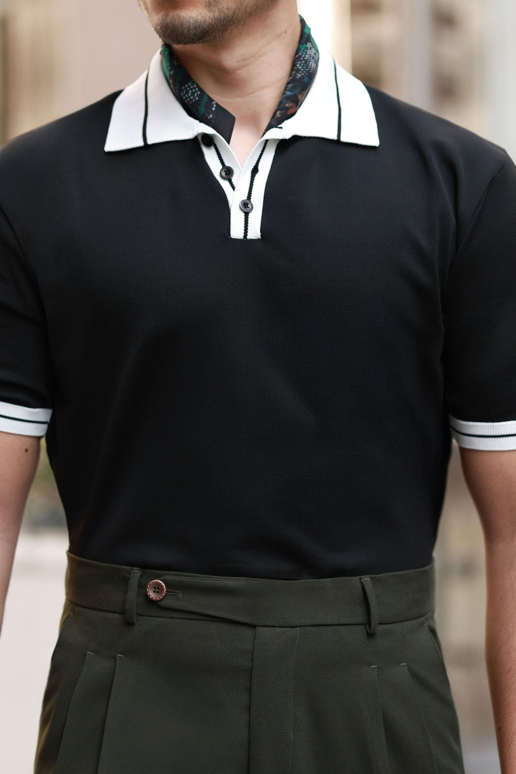 Premium Qualität Strickpullover in Schwarz – mit Kragendetail, Regular Fit