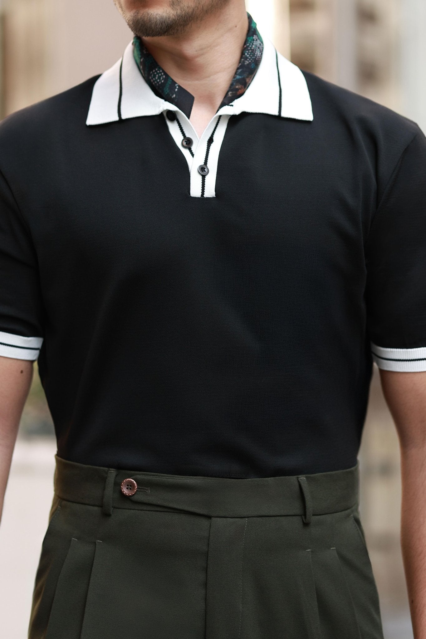 Premium Qualität Strickpullover in Schwarz – mit Kragendetail, Regular Fit