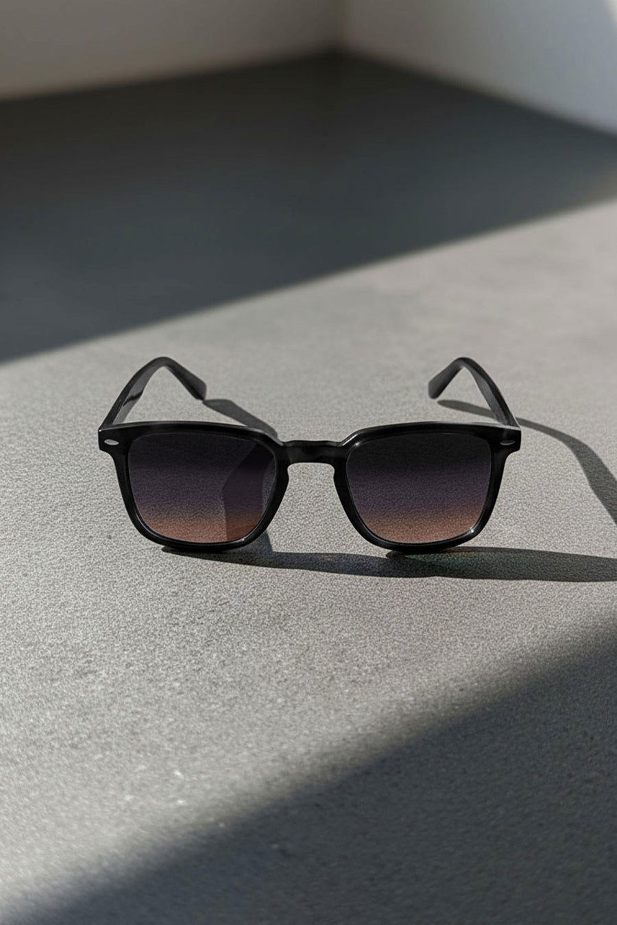 Bellagio Sunglasses in Black