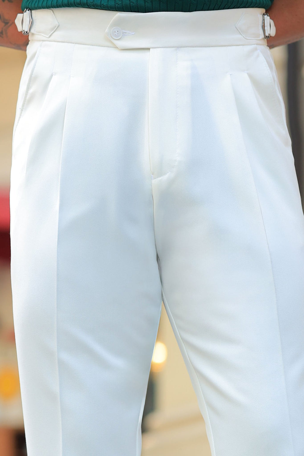 Erstklassig Hose in Ecru – mit Doppelbundfalte, mit einzelnem Bundknopf, italienischer Stil
